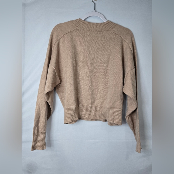 Charlotte Avery Women's Tan Crew Neck Sweater Size Small - Picture 4 of 4